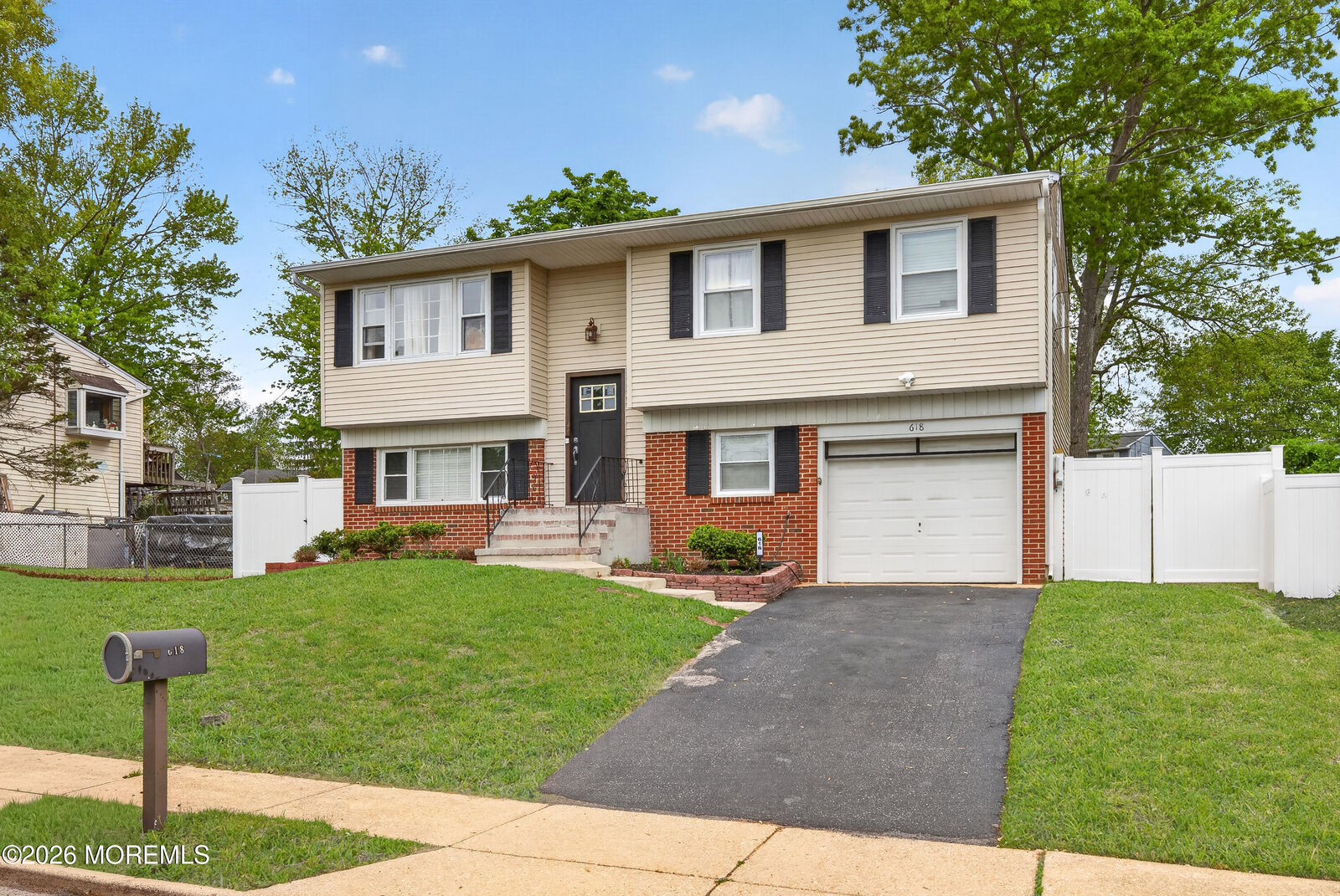 Property Photo:  618 Illinois Avenue  NJ 08724 
