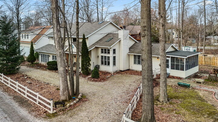Property Photo:  9177 Shady Lane  MI 49116 