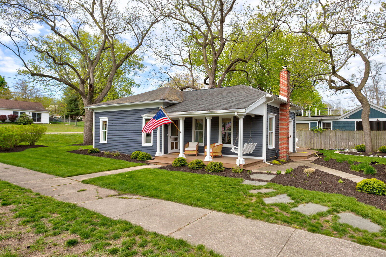 Property Photo: 118 S Spring Street MI 49406