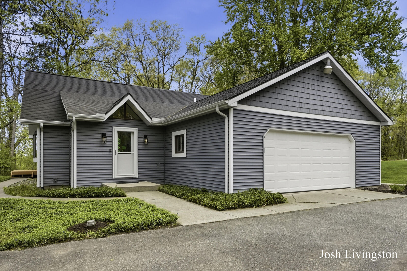 Property Photo:  1551 Sargent Avenue SE  MI 49301 