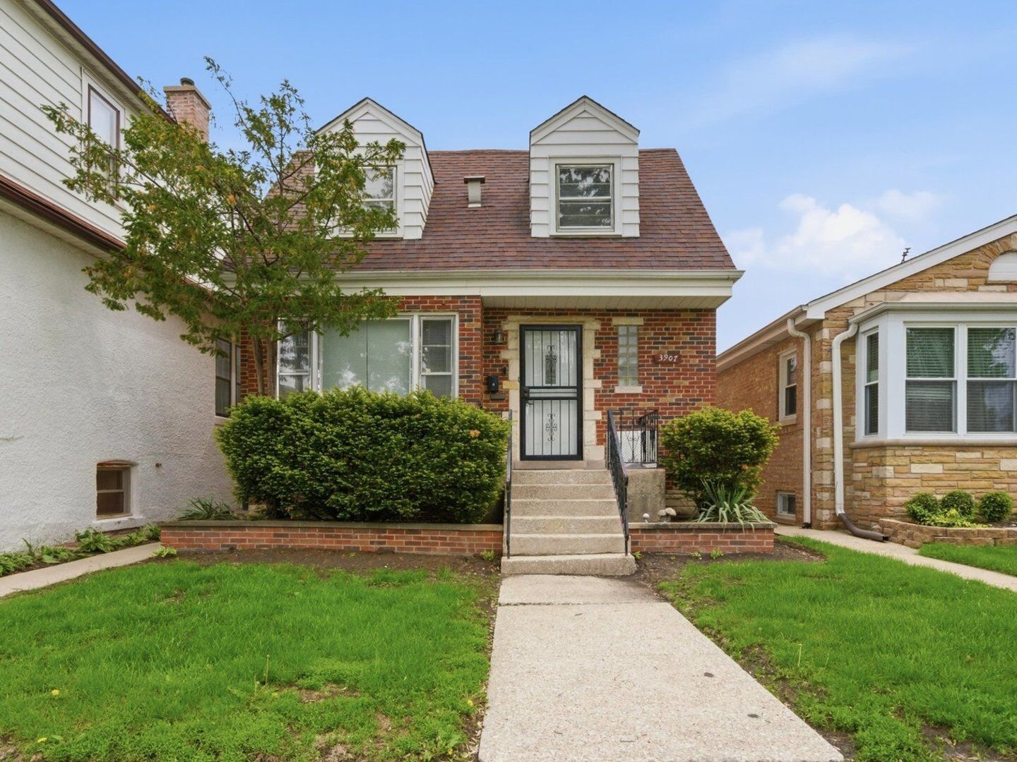 Property Photo:  3907 N Nottingham Avenue  IL 60634 