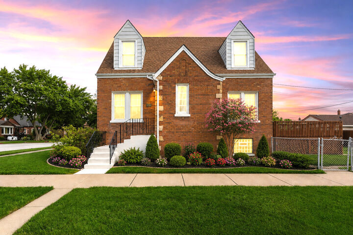 Property Photo:  9359 S Richmond Avenue  IL 60805 