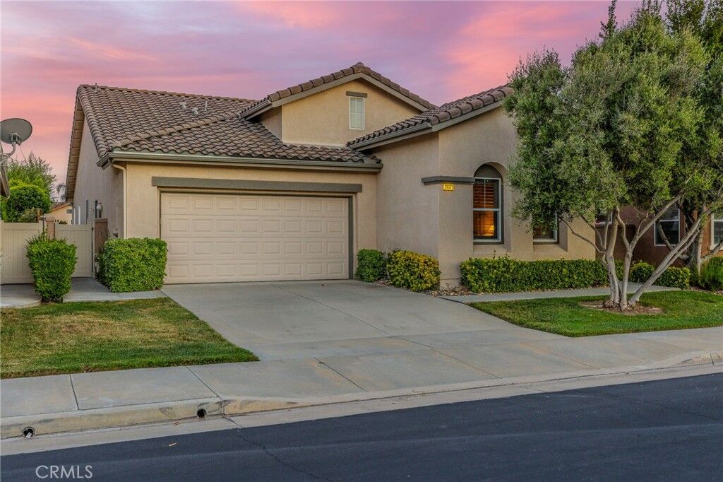 Property Photo:  28321 Hearthside  CA 92584 