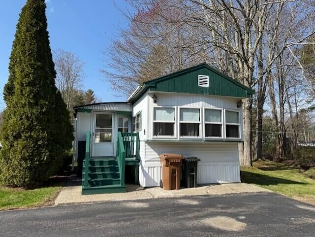 Property Photo:  13 Gallant Drive  ME 04072 