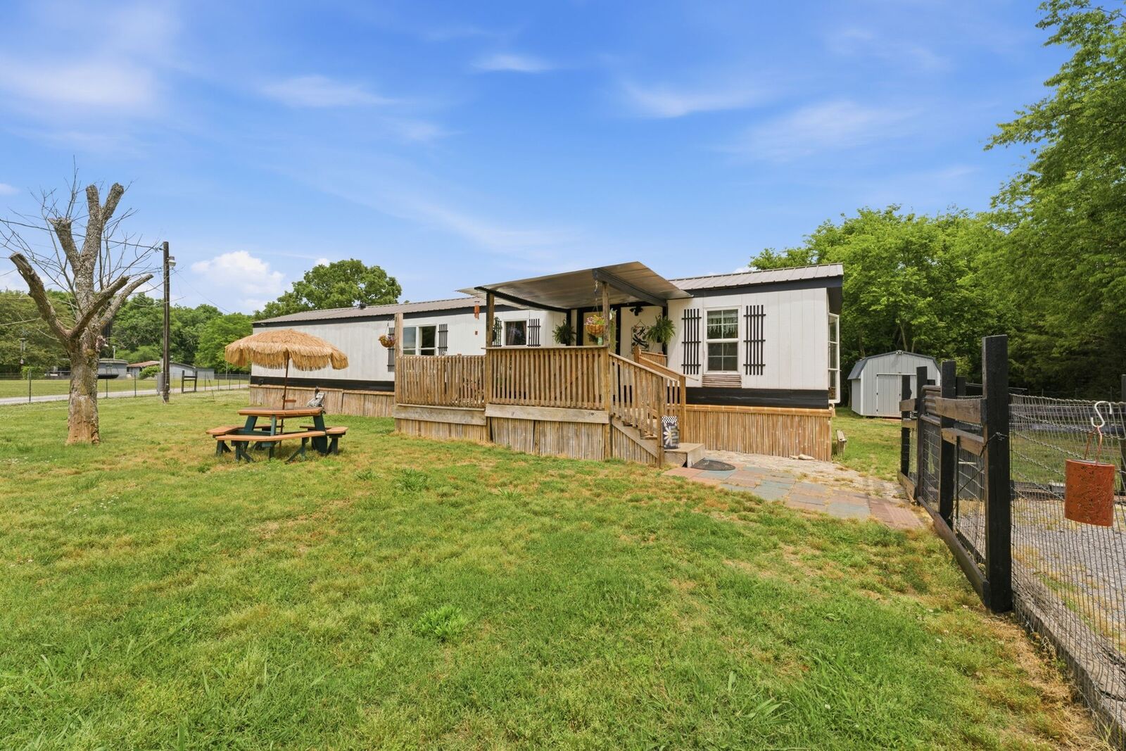 Property Photo:  3002 Sims Rd  TN 37160 