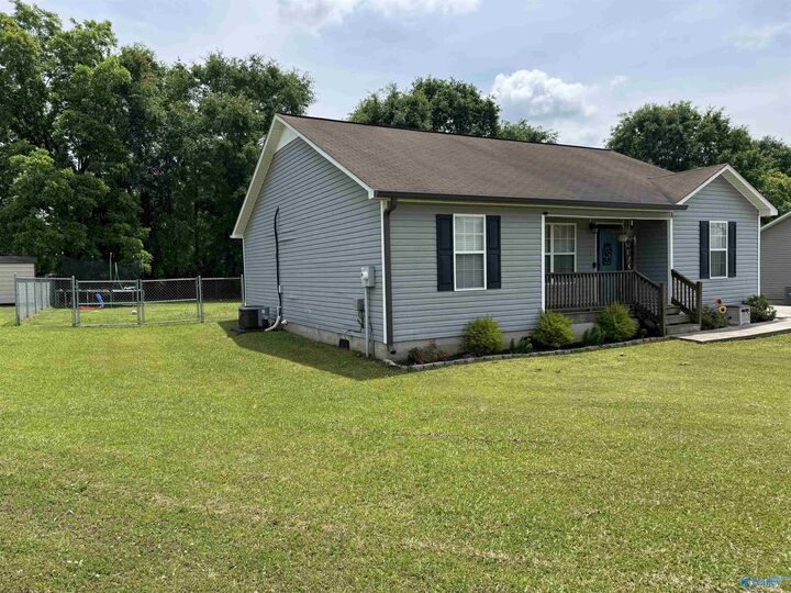 Property Photo:  41 Beaver Road  AL 35957 