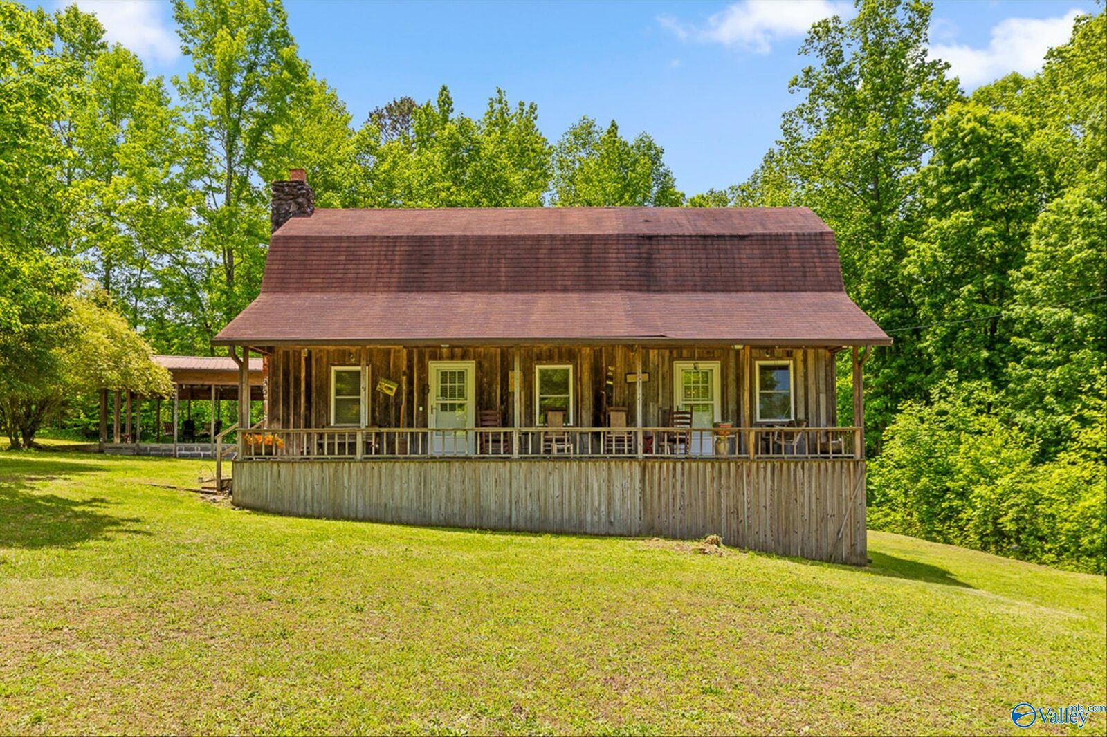 Property Photo:  1052 County Road 332  AL 35765 