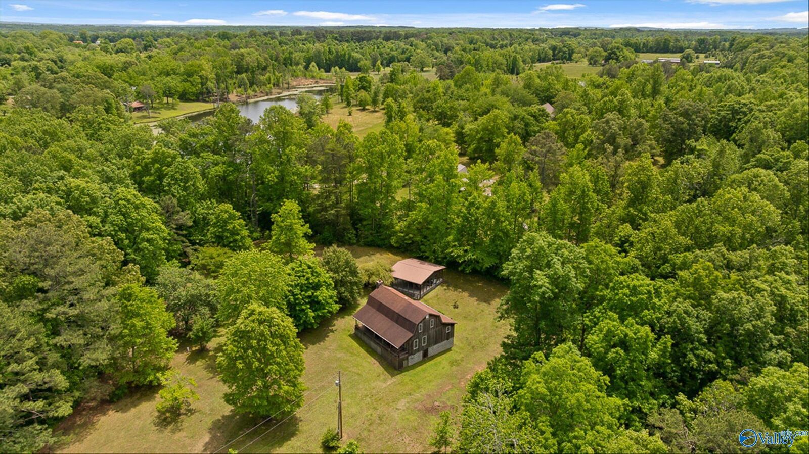 Property Photo:  1052 County Road 332  AL 35765 