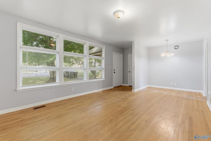Property Photo:  2217 Barrywood Circle NW  AL 35810 