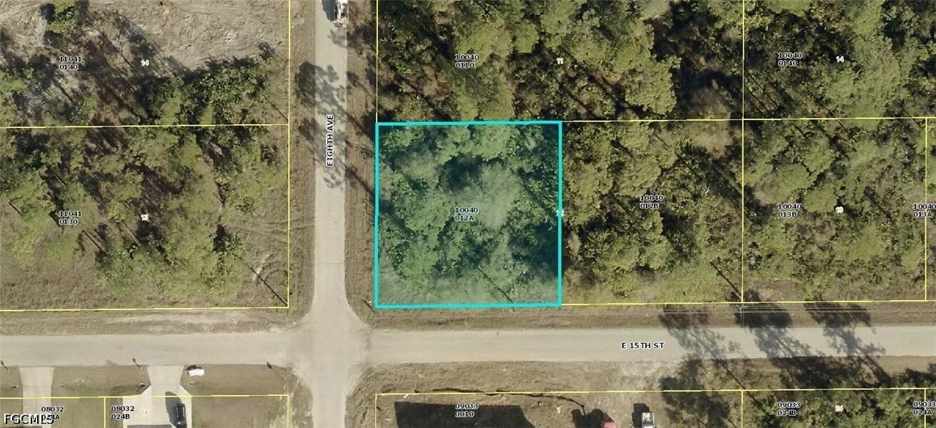 Property Photo: 801 E 15th Street FL 33972