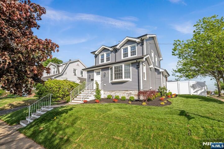 Property Photo:  456 Collins Avenue  NJ 07604 