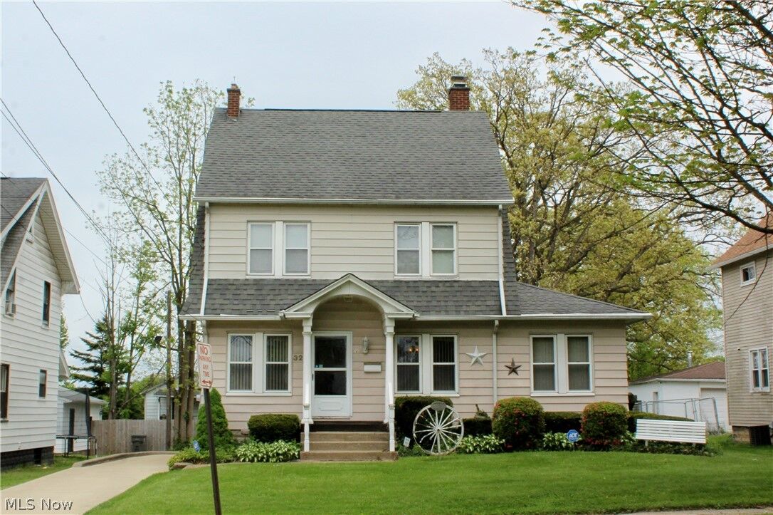 Property Photo:  323 S Hazelwood Avenue  OH 44509 