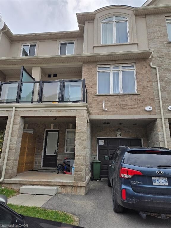 Property Photo:  40 Zinfandel Drive 14  ON L8E 0L1 