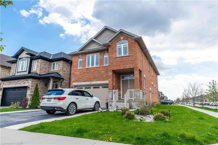 Property Photo:  3 Narbonne Crescent  ON L8J 1P0 
