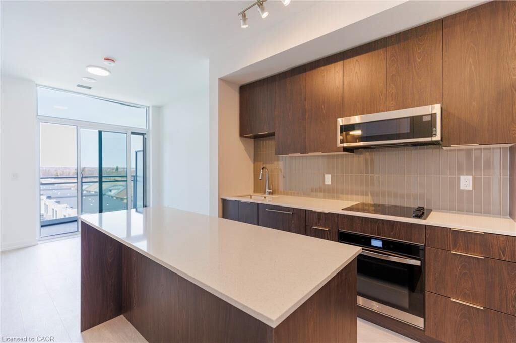 Property Photo:  2501 Saw Whet Boulevard 635  ON L6M 5N2 