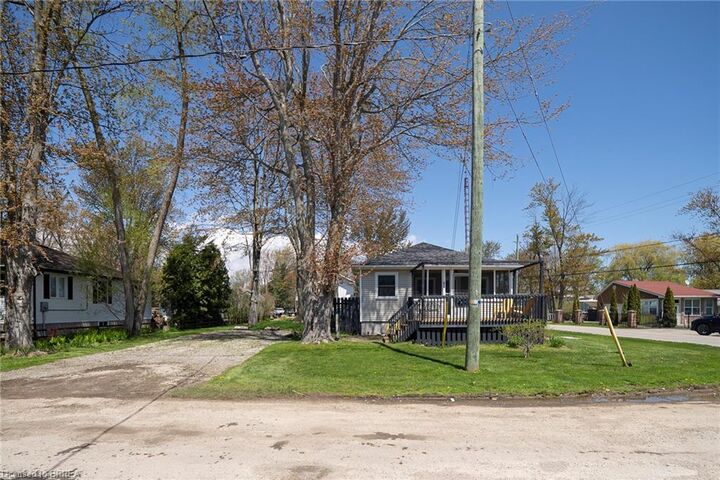 Property Photo:  21 Ferris Street  ON N0E 1W0 