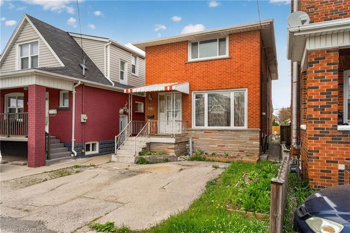 Property Photo:  1385 Barton Street E  ON L8H 2W4 