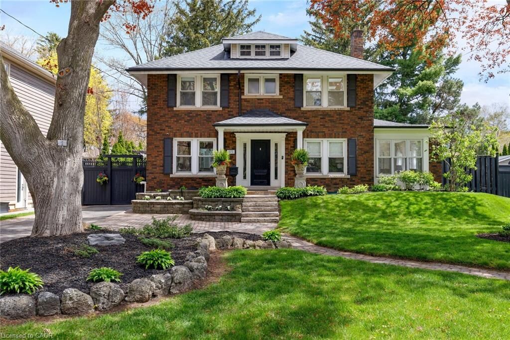 Property Photo:  373 Rossmore Boulevard  ON L7N 1R9 