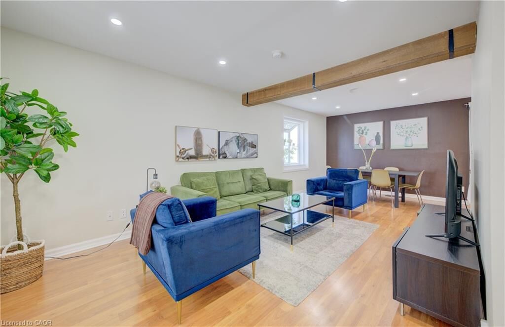 Property Photo:  350 Victoria Street S  ON N2M 3A5 