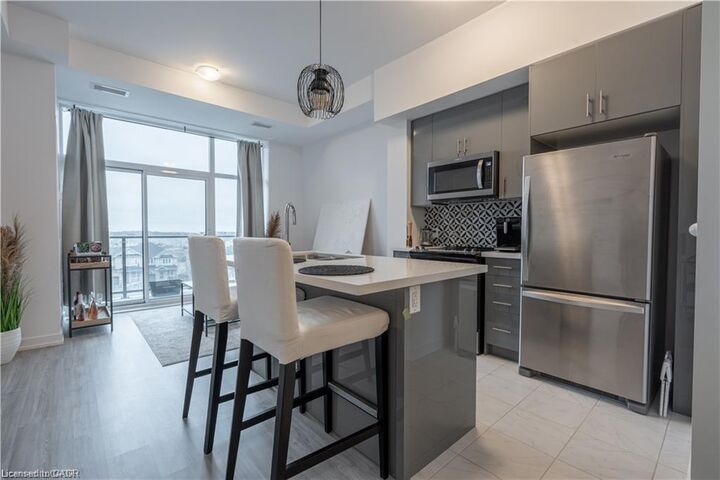 Property Photo:  450 Dundas Street E 419  ON L8B 1Z2 