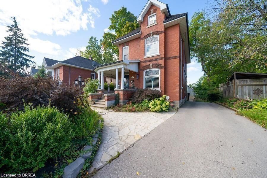 Property Photo:  284 Colborne Street N  ON N3Y 3V5 