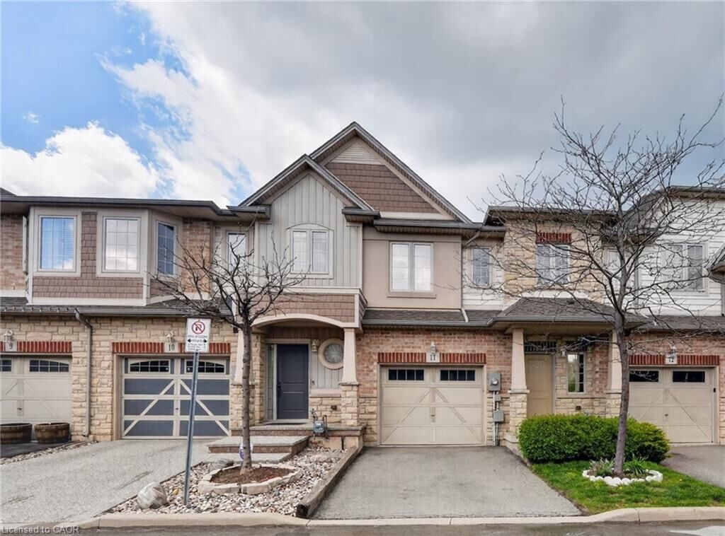 Property Photo:  8 Lakelawn Road 11  ON L3M 0G1 