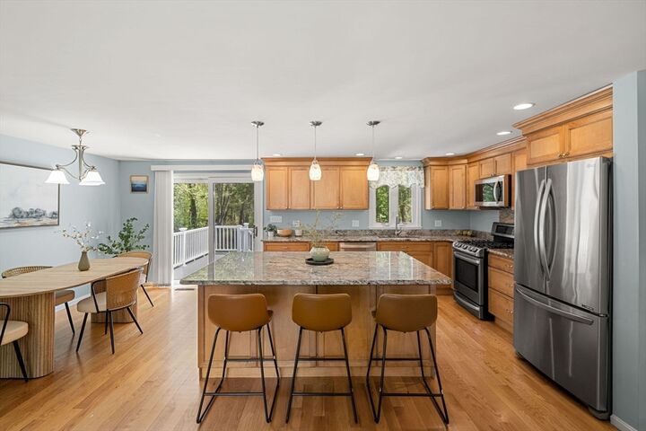 Property Photo:  35 Freeport Dr  MA 01803 