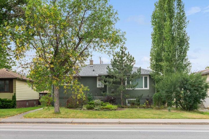 Property Photo:  527 29 Street NW  AB T2N 2T4 