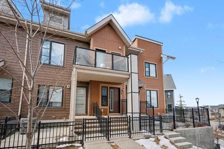 117 Livingston Common NE — photo 1