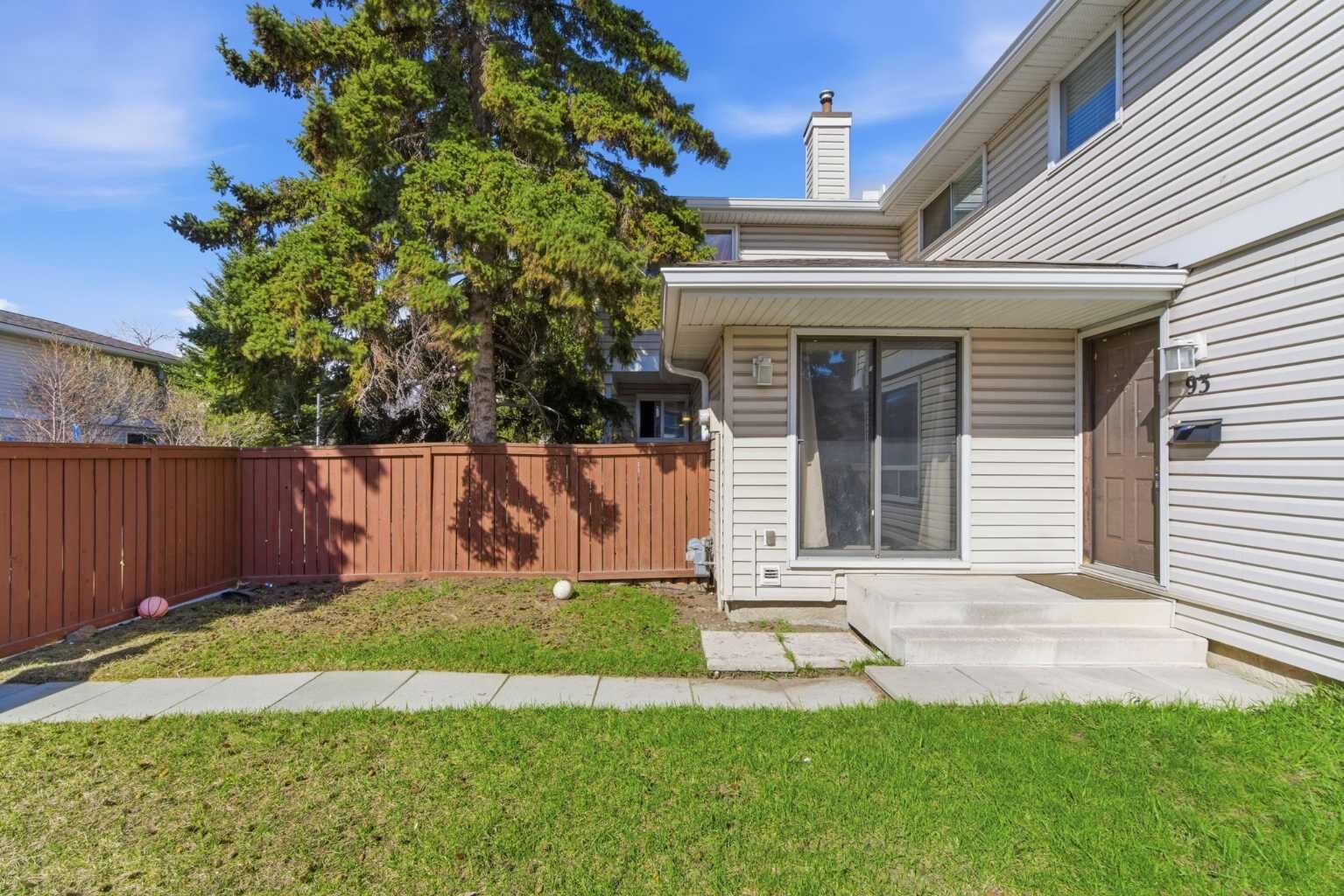 Property Photo: 1155 Falconridge Drive NE 93 AB T3J 1E1