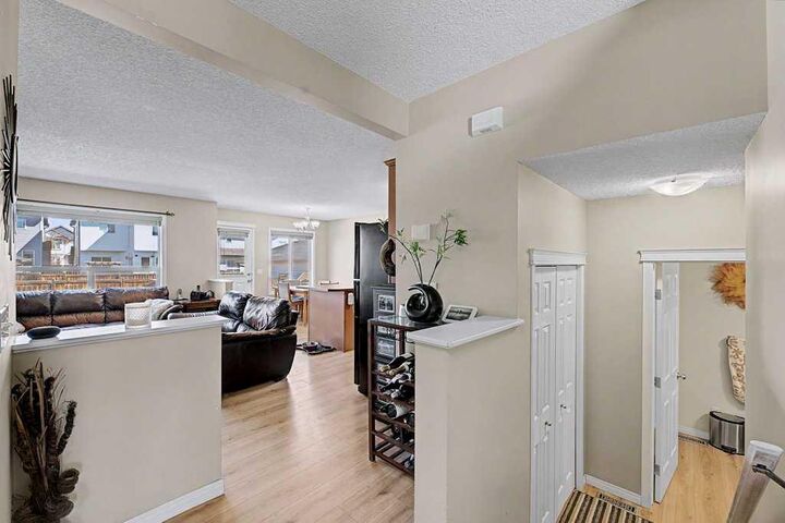 Property Photo:  260 Covebrook Place NE  AB T3K 0C8 