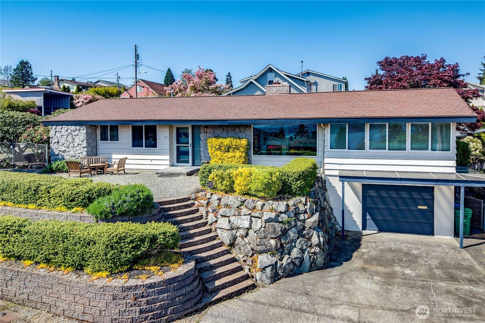 Property Photo:  2702 E 16th Street  WA 98310 