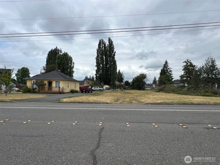 Property Photo:  6506  Armar Rd Road  WA 98270 
