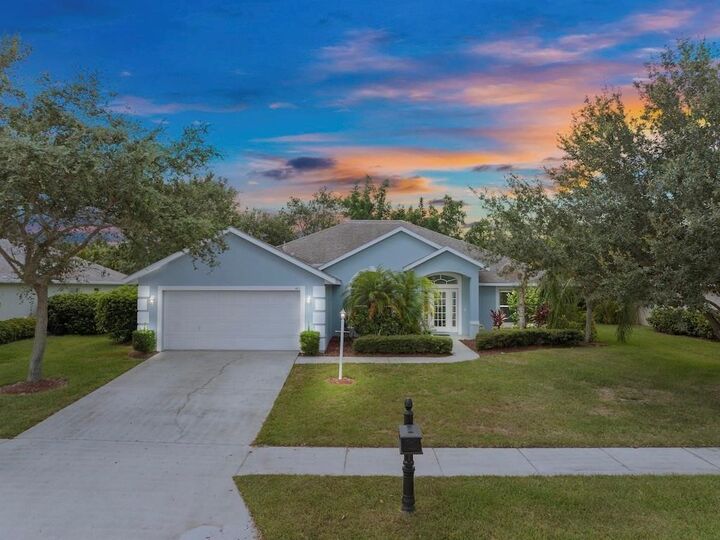 Property Photo: 483 S Key Lime Square SW FL 32968