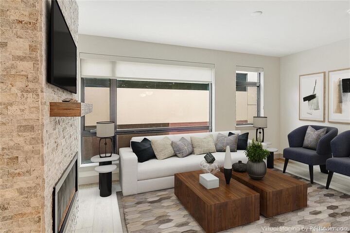 Property Photo:  75 W 4th Street 204W  CO 80498 