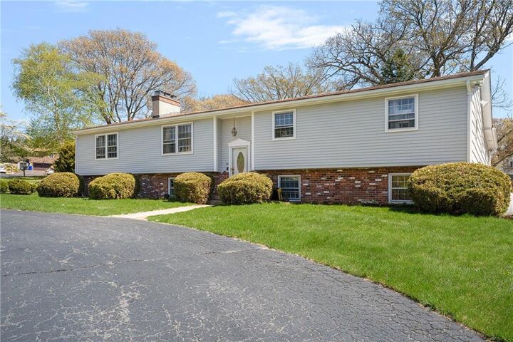 Property Photo:  44 Quaker Drive  RI 02893 
