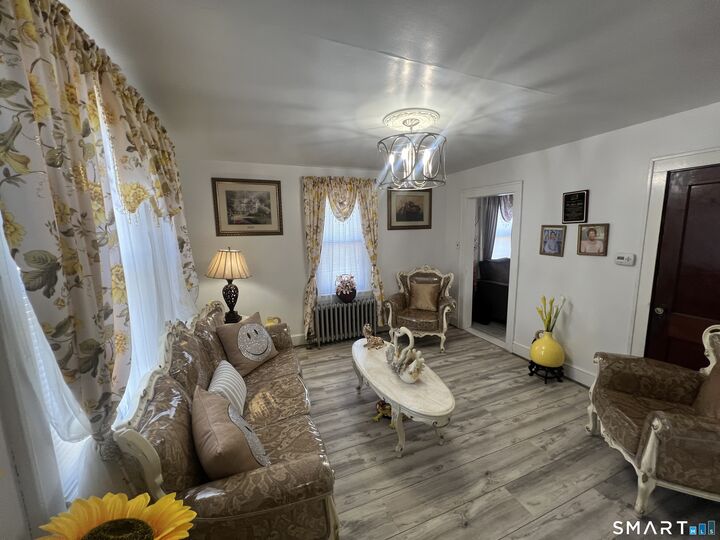Property Photo:  755 Congress Avenue  CT 06708 