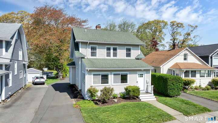 Property Photo:  182 Merwin Avenue  CT 06460 
