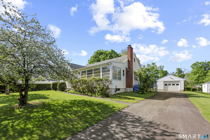 Property Photo:  2 Earle Street  CT 06480 