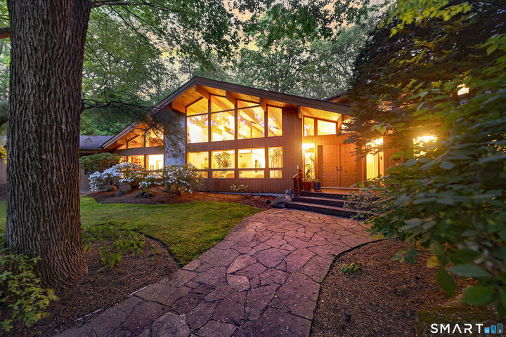 Property Photo:  961 Green Circle  CT 06477 