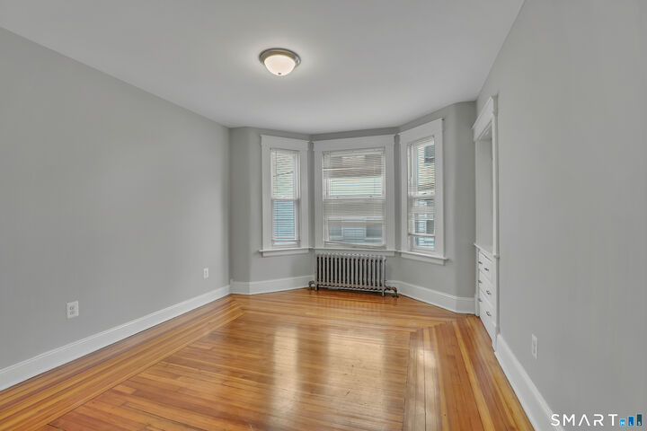 Property Photo:  50 Clinton Street First Floor  CT 06053 