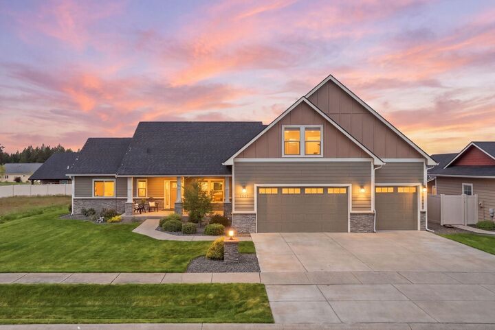 Property Photo:  1207 N Augusta Ln  WA 99006 