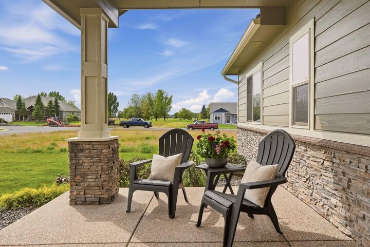 Property Photo:  1207 N Augusta Ln  WA 99006 