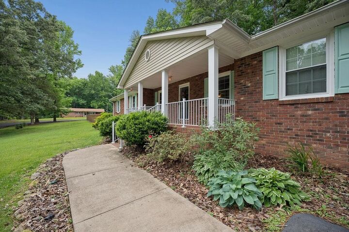 Property Photo:  181 Carroll Cir Circle  SC 29372 