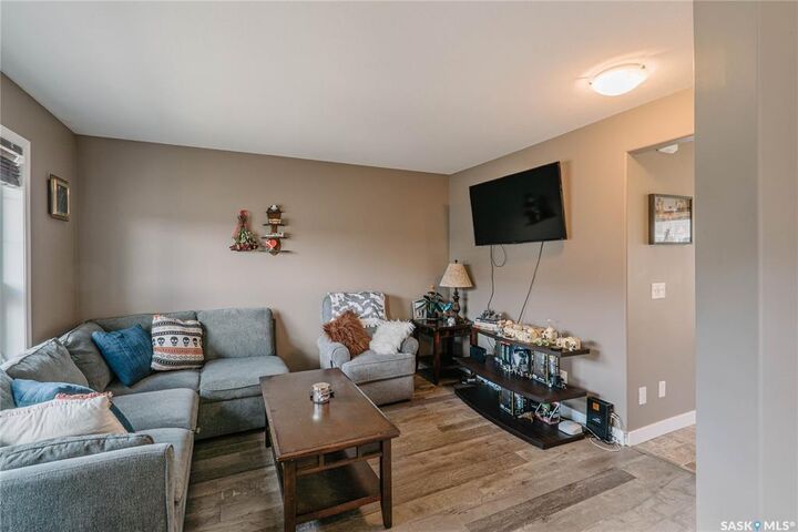 Property Photo:  300 Maccormack Road 10  SK S0K 0A2 