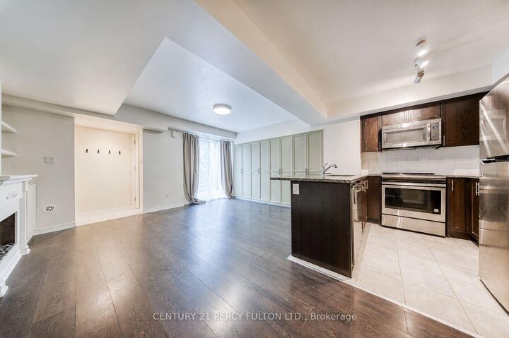 Property Photo:  3 Applewood Lane W 103  ON M9C 0C1 