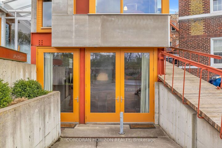 Property Photo: 7 Coburg Street ON N5A 3E4