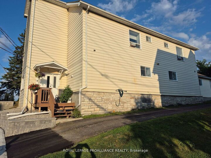 Property Photo: 91 St. Lawrence Street E ON K0K 2K0