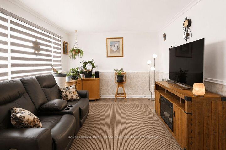 Property Photo: 334 Tragina Avenue N ON L8H 5E3