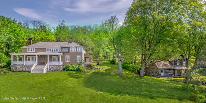 Property Photo: 220 Vista Maria NY 12420